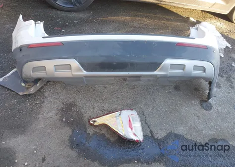 2020 Ford Explorer Xlt z USA, uszkodzony, nr VIN 1FMSK8DH9LGC88612